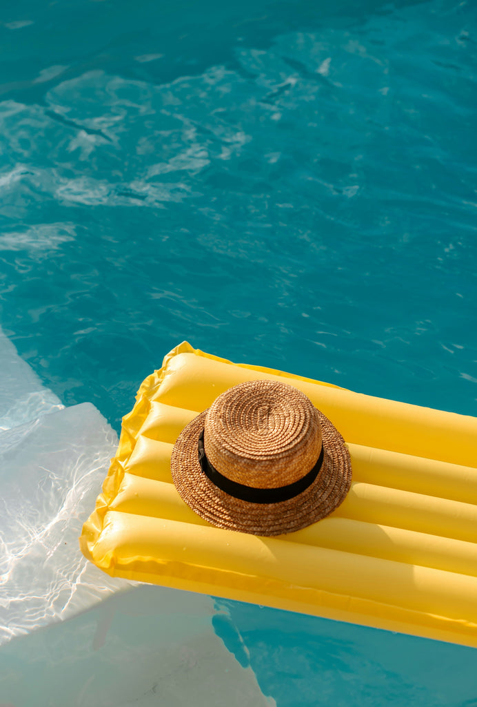 The Scent of Summer: Year-Round Fragrances That Hit Differently in July and August